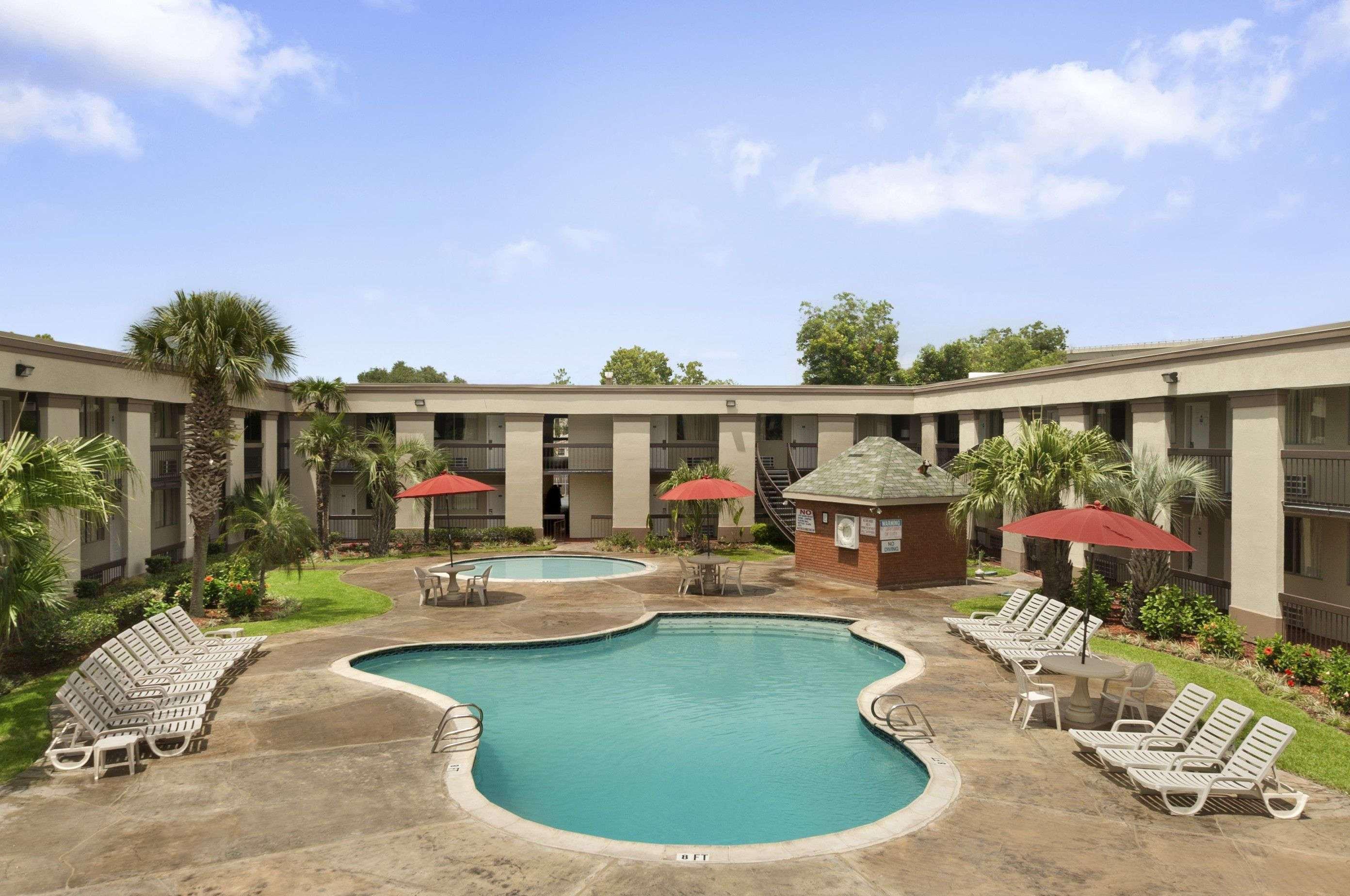 Travelodge By Wyndham New Orleans Harvey Hotel Exterior foto
