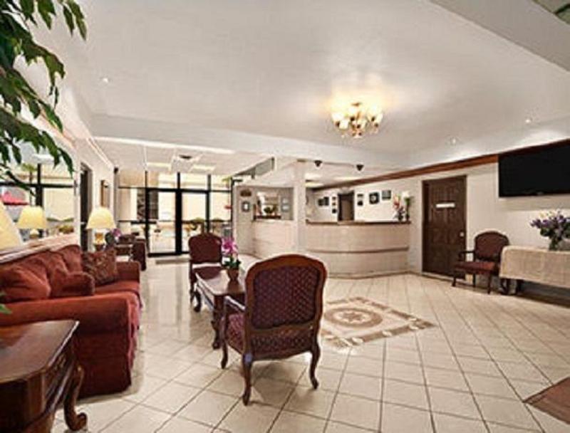 Travelodge By Wyndham New Orleans Harvey Hotel Exterior foto